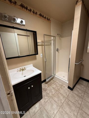 136 Feather Moon Drive, Santa Teresa, NM 88008