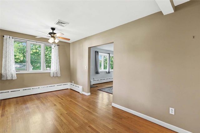 47 Restful Valley Road, Tiverton, RI 02878