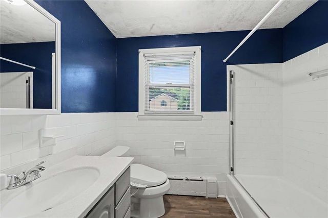 47 Restful Valley Road, Tiverton, RI 02878