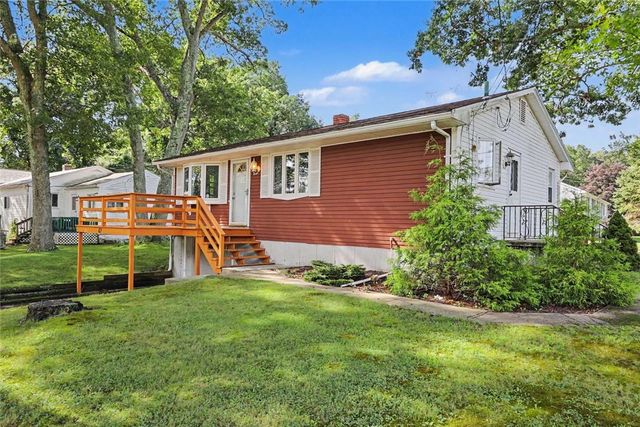 47 Restful Valley Road, Tiverton, RI 02878