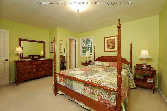 1605 Ravinia Road, Charleston, WV 25314