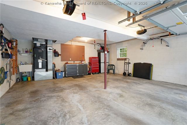 1605 Ravinia Road, Charleston, WV 25314
