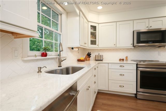1605 Ravinia Road, Charleston, WV 25314