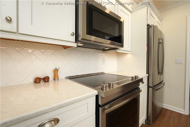 1605 Ravinia Road, Charleston, WV 25314