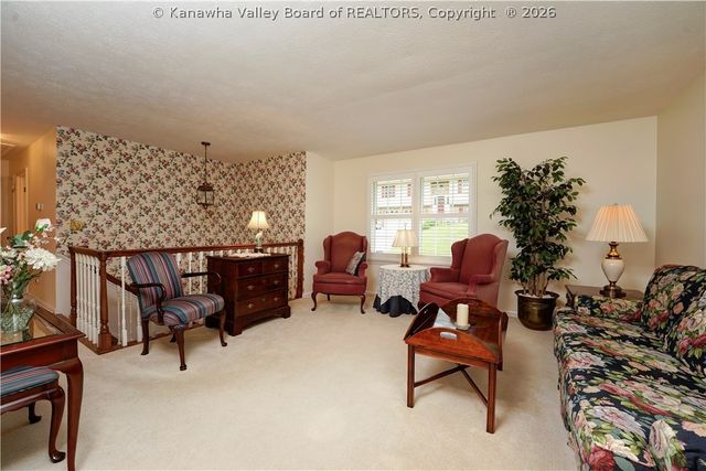 1605 Ravinia Road, Charleston, WV 25314