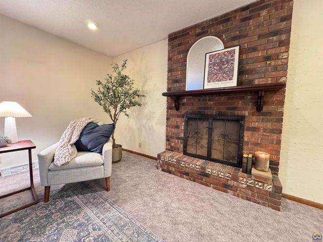 1702 Trowman Way, Emporia, KS 66801