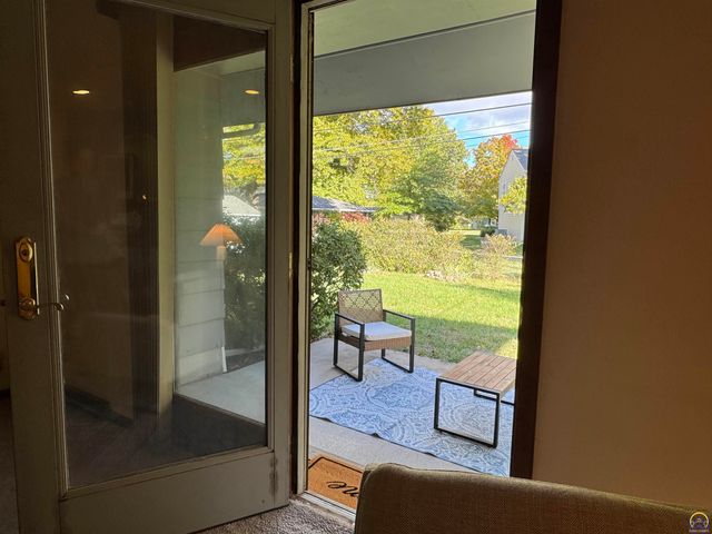 1702 Trowman Way, Emporia, KS 66801