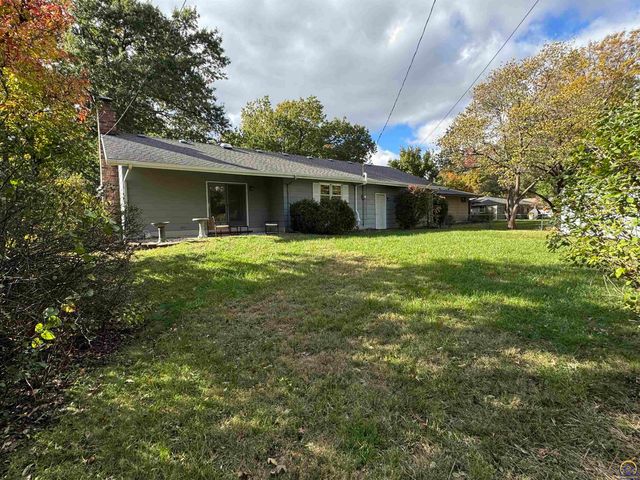 1702 Trowman Way, Emporia, KS 66801