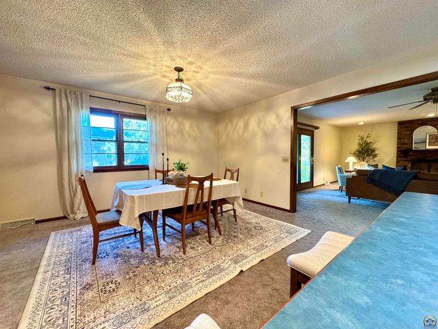 1702 Trowman Way, Emporia, KS 66801