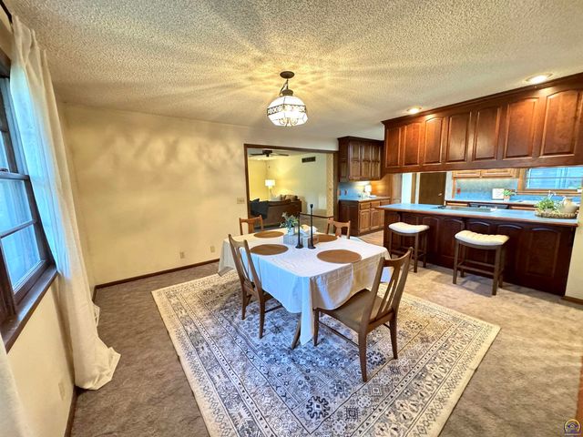 1702 Trowman Way, Emporia, KS 66801