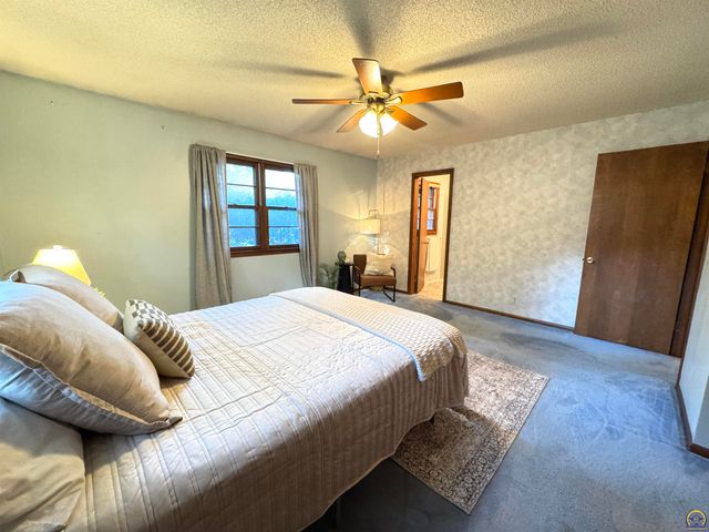 1702 Trowman Way, Emporia, KS 66801