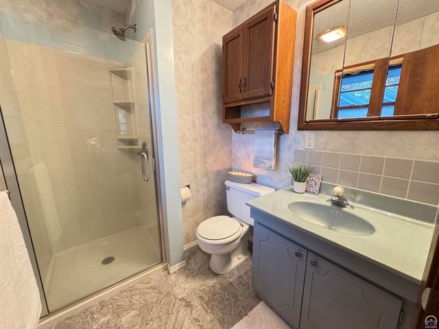 1702 Trowman Way, Emporia, KS 66801