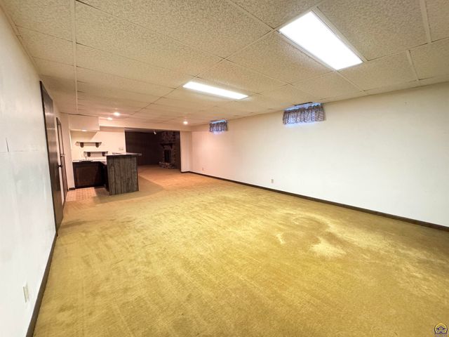 1702 Trowman Way, Emporia, KS 66801