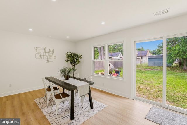 279 WINTERGREEN LANE, Carneys Point, NJ 08069