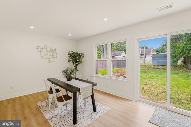 279 WINTERGREEN LANE, Carneys Point, NJ 08069