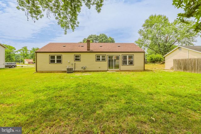 279 WINTERGREEN LANE, Carneys Point, NJ 08069