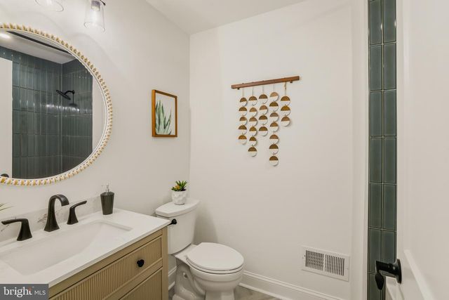 279 WINTERGREEN LANE, Carneys Point, NJ 08069