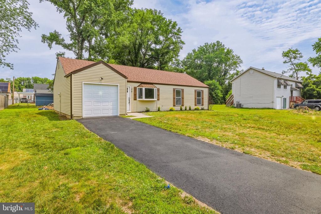 279 WINTERGREEN LANE, Carneys Point, NJ 08069