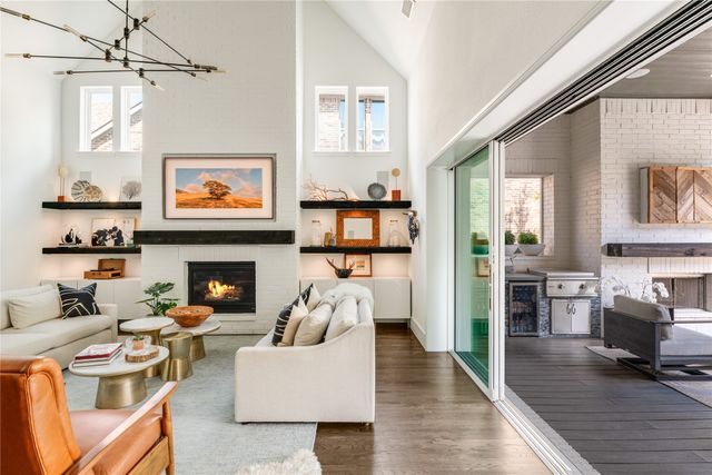 984 Thoroughbred Avenue, Frisco, TX 75036