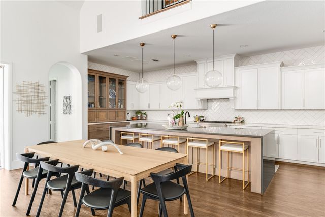 984 Thoroughbred Avenue, Frisco, TX 75036