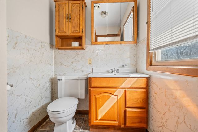 700 W 4th Street, Pella, IA 50219