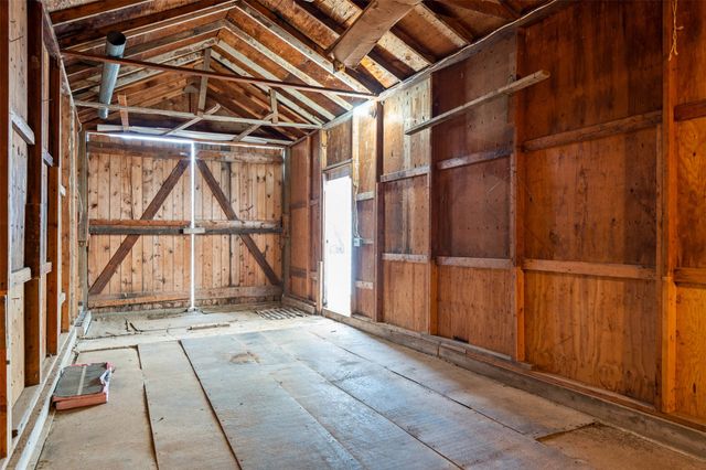 700 W 4th Street, Pella, IA 50219