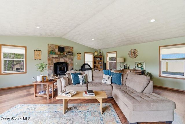 5348 S Stach Rd, Coeur D'alene, ID 83814