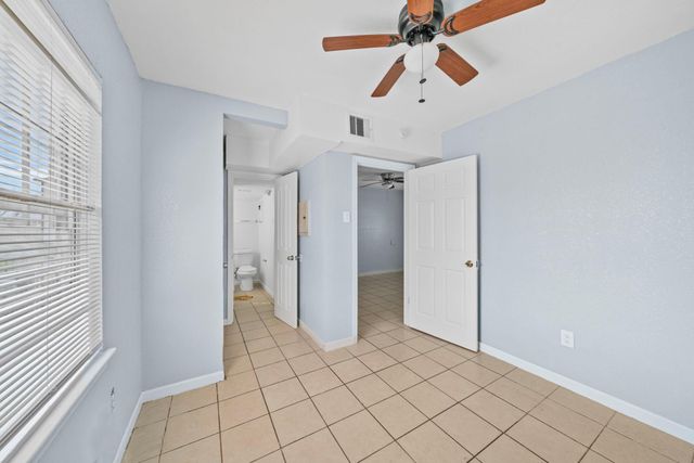 904 Beverly Avenue C, Pasadena, TX 77506