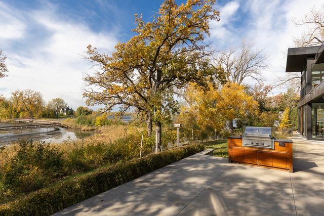 2634 Crosby Road, Wayzata, MN 55391