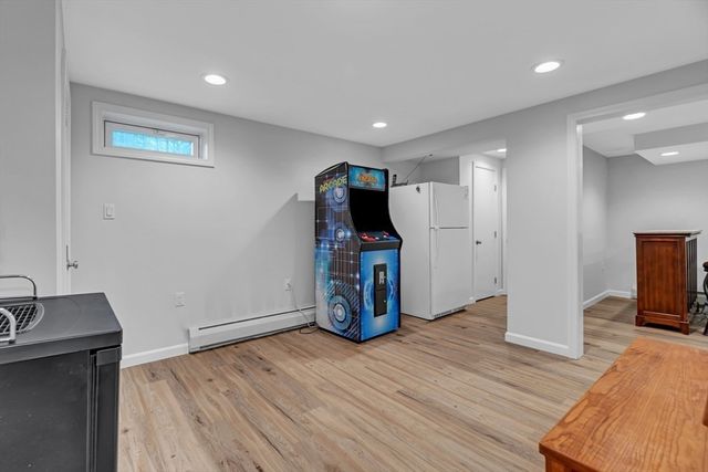41 Church St, Uxbridge, MA 01569