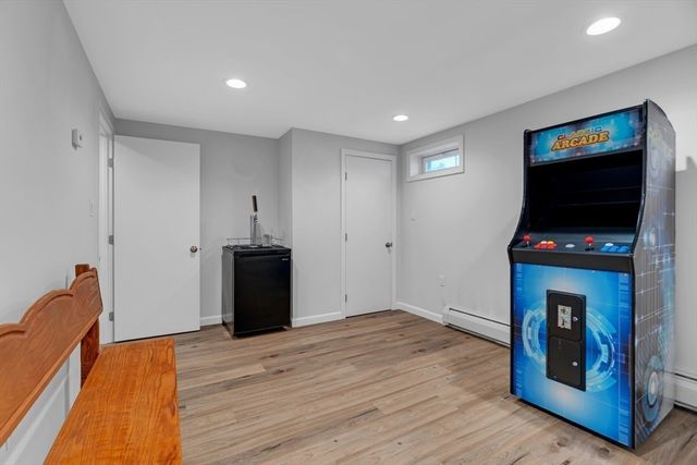41 Church St, Uxbridge, MA 01569
