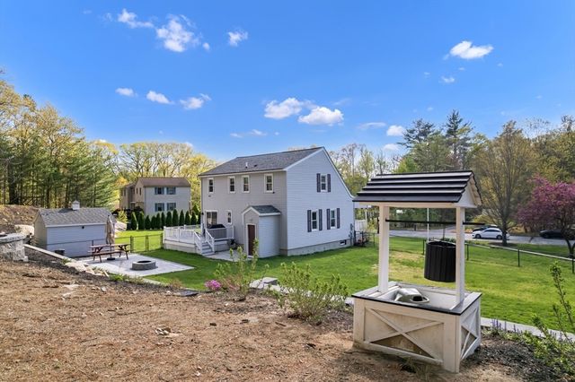 41 Church St, Uxbridge, MA 01569