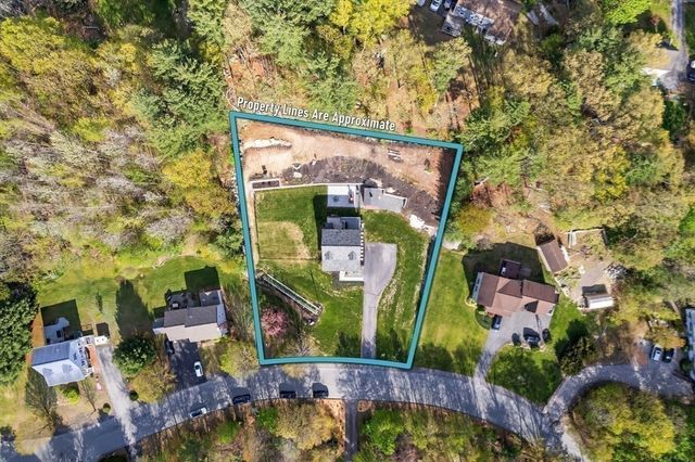 41 Church St, Uxbridge, MA 01569