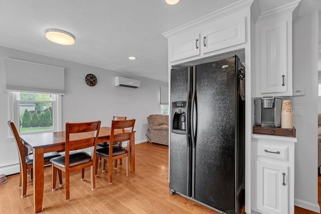 41 Church St, Uxbridge, MA 01569