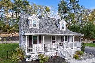 41 Church St, Uxbridge, MA 01569