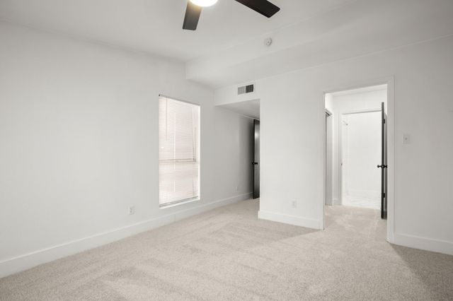 909 Reinli ST 103, Austin, TX 78751
