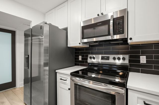 909 Reinli ST 103, Austin, TX 78751