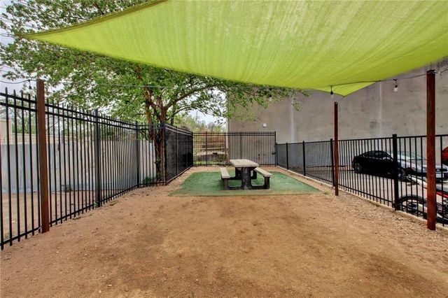 909 Reinli ST 103, Austin, TX 78751