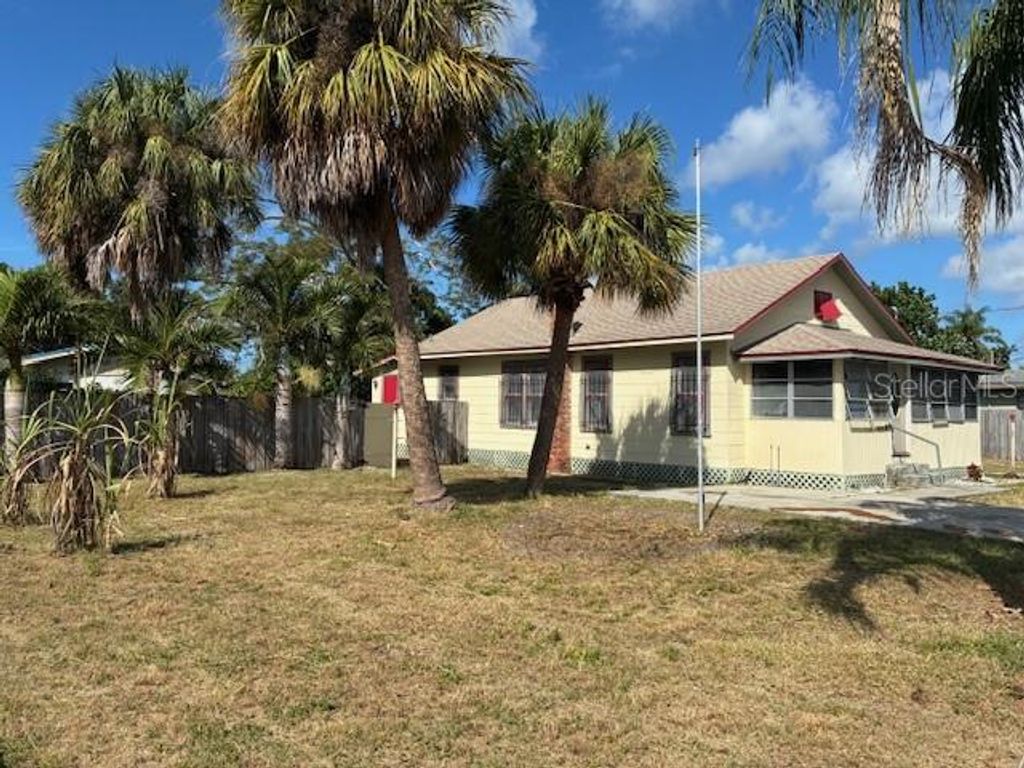 2406 10TH STREET W, Bradenton, FL 34205