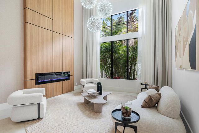 17760 Villa Club Way, Boca Raton, FL 33496