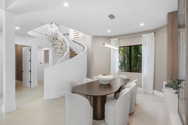 17760 Villa Club Way, Boca Raton, FL 33496