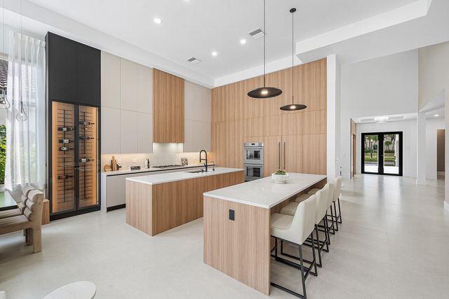 17760 Villa Club Way, Boca Raton, FL 33496