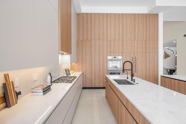 17760 Villa Club Way, Boca Raton, FL 33496