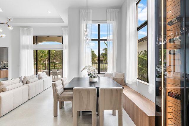 17760 Villa Club Way, Boca Raton, FL 33496