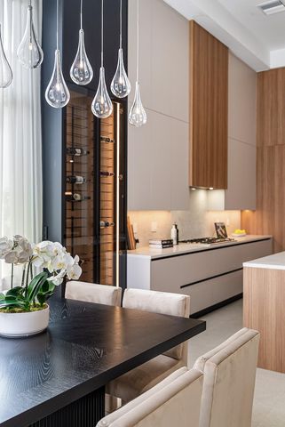 17760 Villa Club Way, Boca Raton, FL 33496