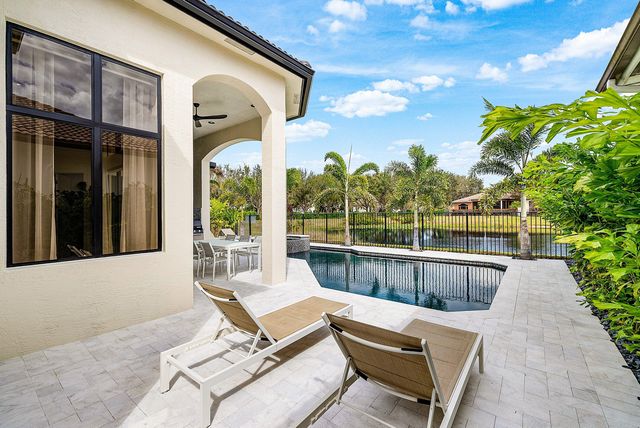 17760 Villa Club Way, Boca Raton, FL 33496