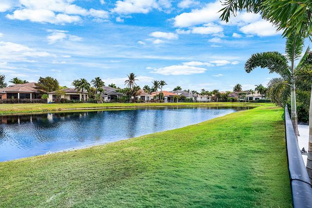 17760 Villa Club Way, Boca Raton, FL 33496