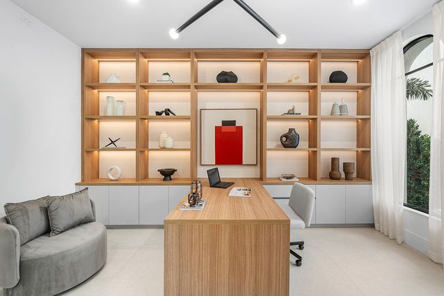 17760 Villa Club Way, Boca Raton, FL 33496