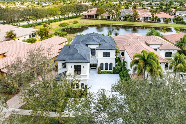 17760 Villa Club Way, Boca Raton, FL 33496