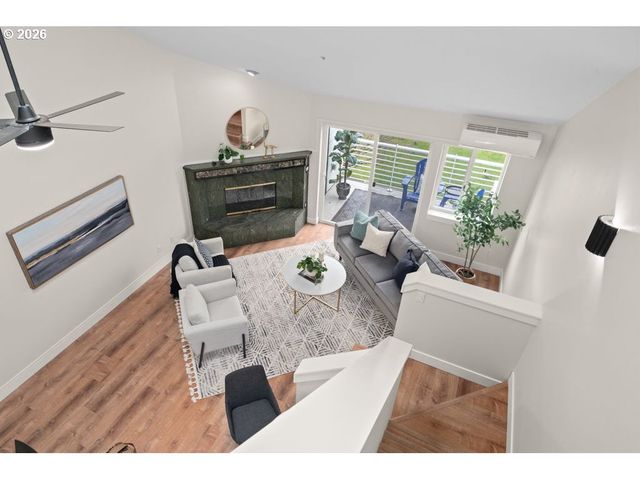 277 N HAYDEN BAY Dr, Portland, OR 97217